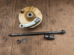 1986 YAMAHA BW80 BIGWHEEL 80 FRONT BRAKE PLATE SHOES AND AXLE 海外 即決