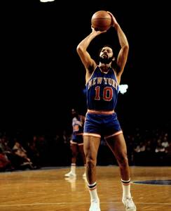 WALT FRAZIER 8X10 GLOSSY PHOTO IMAGE #1 海外 即決