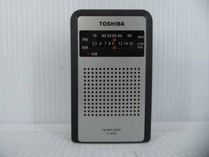 ★☆東芝 ワイドFM対応 FM/AMポケットラジオ TY-APR2 動作品 オマケ新品電池付き☆★