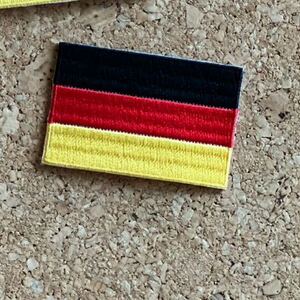 【ワッペン1枚】【国旗】ドイツ 独★刺繍アイロンワッペン☆入園入学新学期準備にアップリケ national flag スポーツ 応援