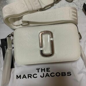 〈未使用〉 MARC JACOBS マークジェイコブス ショルダーバッグ スナップショット カメラバッグホワイト