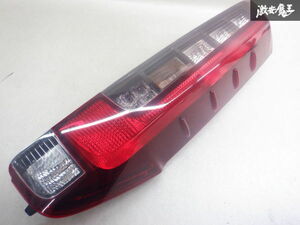 【破損無し！】トヨタ純正 ZRR80W ZRR85W ノア エスクァイア 前期 LED テールランプ テールライト 右 右側 運転席側 KOITO 28-231 棚2M22