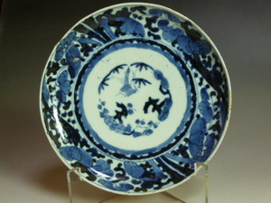 [ old Imari blue and white ceramics . flower *. shape pine bamboo plum writing . plate flawless completion goods!!]