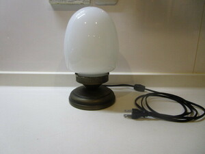  Showa Retro antique milk glass |. white color glass cannonball type shade table lamp USED.15