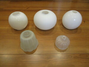  Showa Retro antique lamp shade . white color glass | other |. summarize |5 point |USED|.32