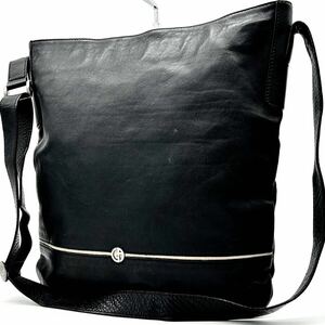 ●美品●GIORGIO ARMANI ジョルジオ アルマーニ ショルダーバッグ メッセンジャー 鞄 かばん A4可 レザー 斜め掛け可 メンズ 黒 ブラック