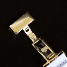 （未使用　展示品）ヴェルサーチ VERSACE V-RAY クロノグラフ クォーツ 腕時計 ステンレススチール 型押しレザー ホワイト VEDB00218_画像9