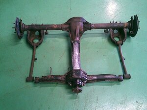 [ gome private person distribution un- possible ] used Isuzu Gemini PF60 original rear housing shaft arm attaching . immovable car not yet test junk ( shelves 111-J111)