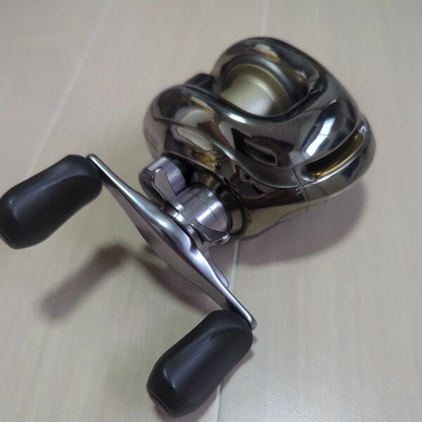 シマノ アンタレス 右巻 RH220 日本製 JAPAN SHIMANO ANTARES