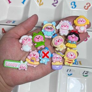  【1個　40円】【即決17個】3D デコパーツ　DIY