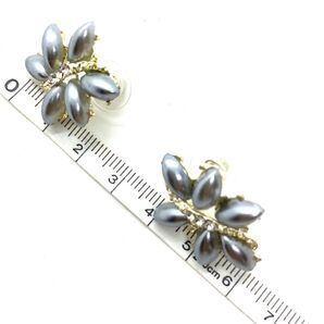 シンプルカラー ピアス