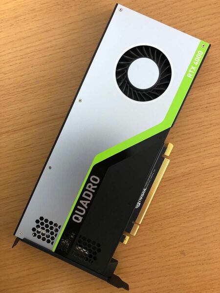 NVIDIA Quadro RTX4000グラボ