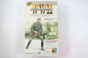  tube 052811/ used / DRAGON / WW II Eastern Front 1943 *Steiner~ / 1/6 figure / not yet constructed / box pain, dirt equipped 