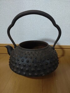 鉄瓶 茶道具 急須 煎茶道具 南部鉄器 アンティーク 蓋無し 底穴開き有り