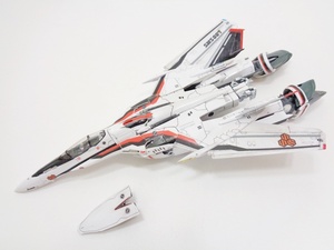 バンダイ 1/72 可変 VF-25 メサイア バルキリー プラモデル 塗装済み 完成品 模型 BANDAI マクロスフロンティア ガウォーク 可変戦闘機 