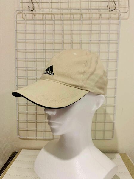 【美品】adidas アディダス　キャップ　帽子　男女兼用　