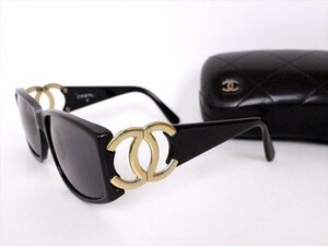 良品☆CHANEL【シャネル】デカココマーク スクエア型サングラス☆ブラック×ゴールド金具☆CCマーク☆レディース☆日よけ☆ケース付