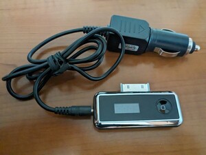 アイフォン　シガープラグ　トランスミッター　3gs 4　4s 充電器　iphone　FMトランスミッター