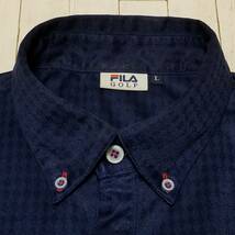 【極美品】◎ FILA GOLF フィラ ゴルフ/ 半袖 刺繍ロゴ ボタンダウン 同色柄入り ゴルフウェア　SIZE： L　ネイビー_画像4