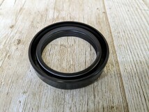 0605u1611　ショーワ OIL SEAL 41009-320-80 (100ケ入)　※同梱不可_画像2