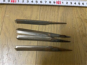 国産！　三角刀　4本セット　未使用品！　　大工　ノミ　　彫刻刀