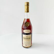◆ ヘネシー Hennessy VSOP スリムボトル 700ml アルコール 40% 未開栓 ファインシャンパーニュ コニャック ブランデー 洋酒 古酒 お酒_画像1