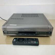 ジャンク　SONY　WV-BW1　Hi8　 VHSビデオデッキ　i15797　140サイズ発送　 通電確認済み　_画像1