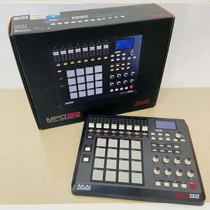 AKAI MPD32 アカイ プロフェッショナル コントローラー ユニット　i18288 　140サイズ発送