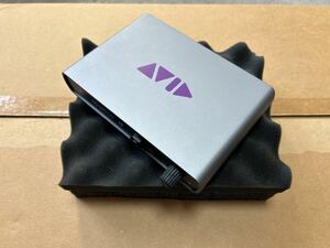 Avid HD Native Thunderbolt + HD OMNI packing cardboard attaching 