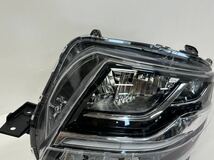 6m8 タントカスタム LA650S 前期 純正 LED ヘッドライト 左 KOITO 100-69075 TV 刻印『Z』_画像6