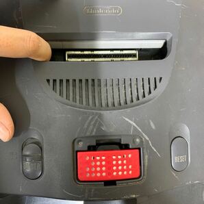 NL017.型番：NUS-001 .0501.NINTENDO 64.レトロ Nintendo ゲーム機 .アダプター NUS-002 電源付.ジャンクの画像9