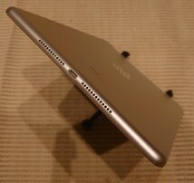 国内版SIMフリーiPad第6世代(A1954)本体32GBシルバー完動品動作確認済み1円スタート送料無料_画像6