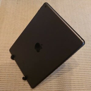 iPad第7世代(A2197)本体128GBグレイWi-Fiモデル完動品動作確認済み1円スタート送料無料の画像3