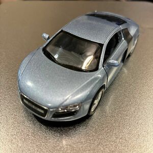 KiNSMART＊1/36ミニカー　アウディR8