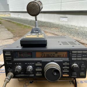 ICOM transceiver 