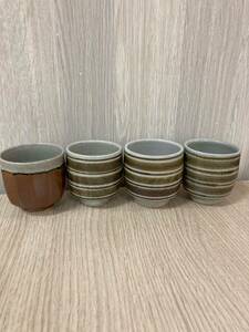 ＃12429【現状保管品】湯呑 4個セット 益子焼？ 茶器 和食器 インテリア 家具 コップ 茶道具 茶碗 