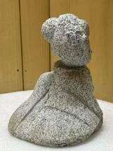 HY1598 御影石　少女　着物姿　日本　女の子　人形　インテリア　オブジェ　アンティーク　高さ約18cm 幅約18cm 現状品　0516_画像4