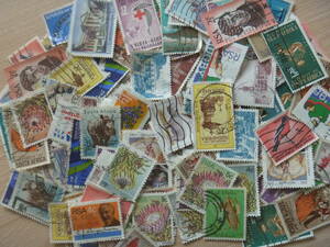 ★外国切手・海外切手★１１０枚★使用済切手・消印付き切手★F