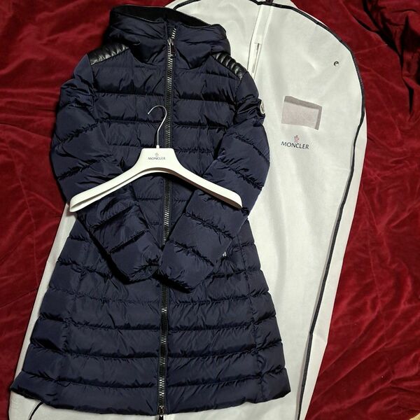 モンクレール MONCLER お値下げ致しました