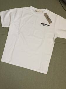 essentials Tシャツ ホワイト 半袖Tシャツ エッセンシャルズ　sサイズ