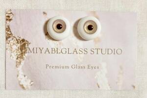 MIYABI GLASS STUDIO様製グラスアイ モルガナイト 銀箔散 16mm