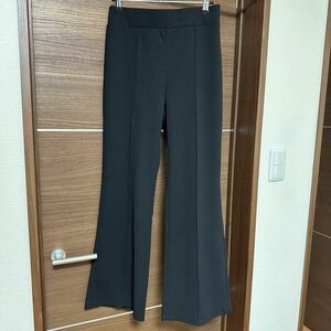 ブラック パンツ フ黒　L フレアパンツ　ラフラフ　しまむら