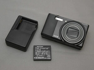  free shipping! * Old digital camera RICOH CX2 used good goods * Ricoh original charger / battery attaching 