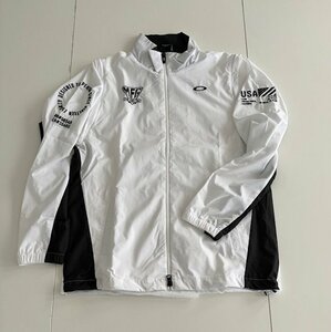 オークリー　ＯＡＫＬＥＹ　ＴＡＣＴＦＵＬ　ＷＩＮＤ　ＪＡＣＫＥＴ　５．０　ＦＯＡ４０６４２０　(ＷＨＩＴＥ)　ＸＬ