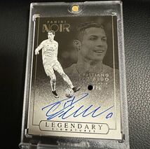 クリスティアーノ・ロナウド 直筆サインカード PANINI NOIR AUTOGRAPH CARD レアルマドリード メッシ　auto サッカー　極美品　1円スタート_画像3