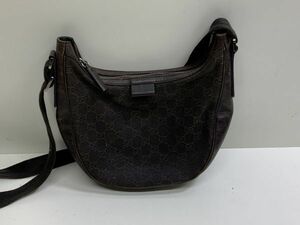 ●GUCCI　グッチ　ＧＧキャンバス　ハーフムーン　ショルダーバッグ