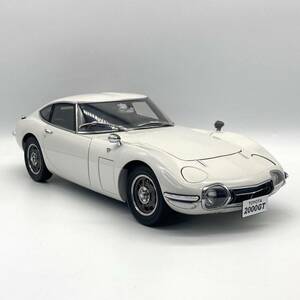 ディアゴスティーニ　トヨタ　2000GT　1/10スケール完成品　エンブレム付　専用ケース　冊子　ダイキャスト