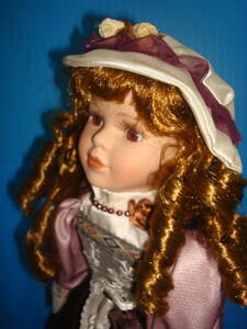  porcelain g doll PD17