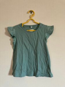 女の子　１２０　新品　UNIQLO 半袖Tシャツ