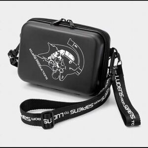 KOJIMA PRODUCTIONS GUコラボ ミニバッグ コジプロ ポーチ　kojima ハードケース ショルダーバッグ スマホポーチ